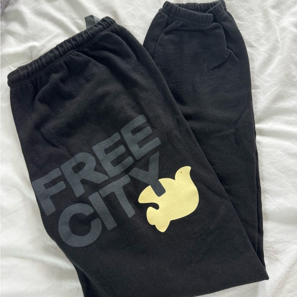 Brand new freecity sweatpants